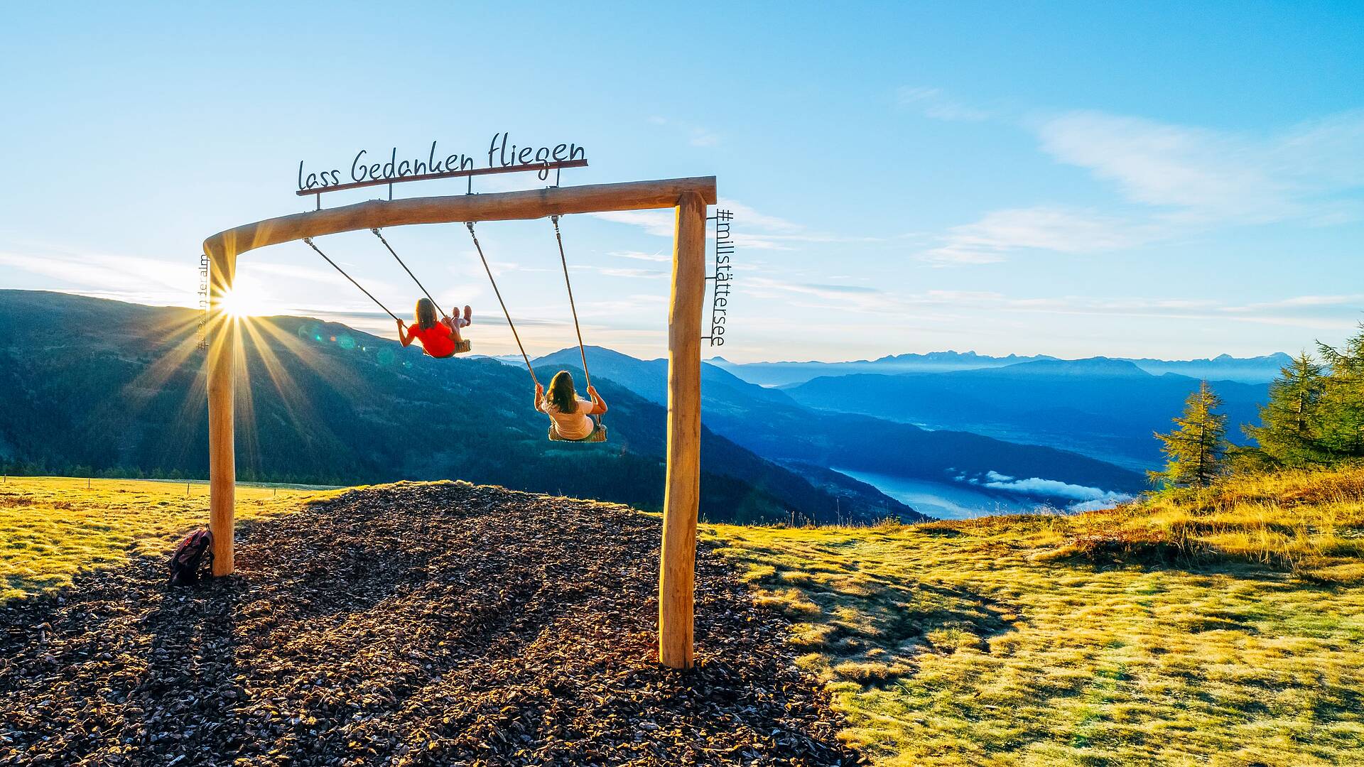 Panoramaschaukel mit Blick auf den Millstätter See