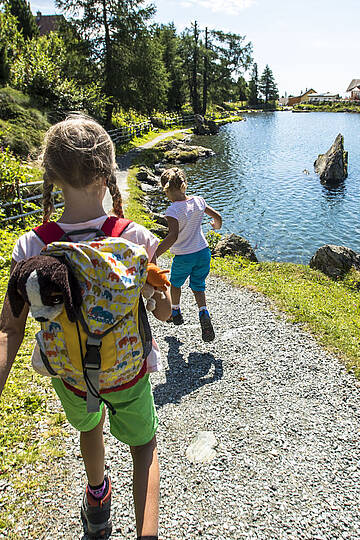 Ein Picknick in den Nockbergen mit der ganzen Familie, umgeben von herrlicher Berglandschaft © Gert Perauer_MBN Tourismus