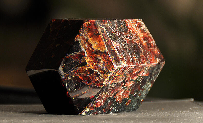 Geschliffener Granat © Granatium Radenthein