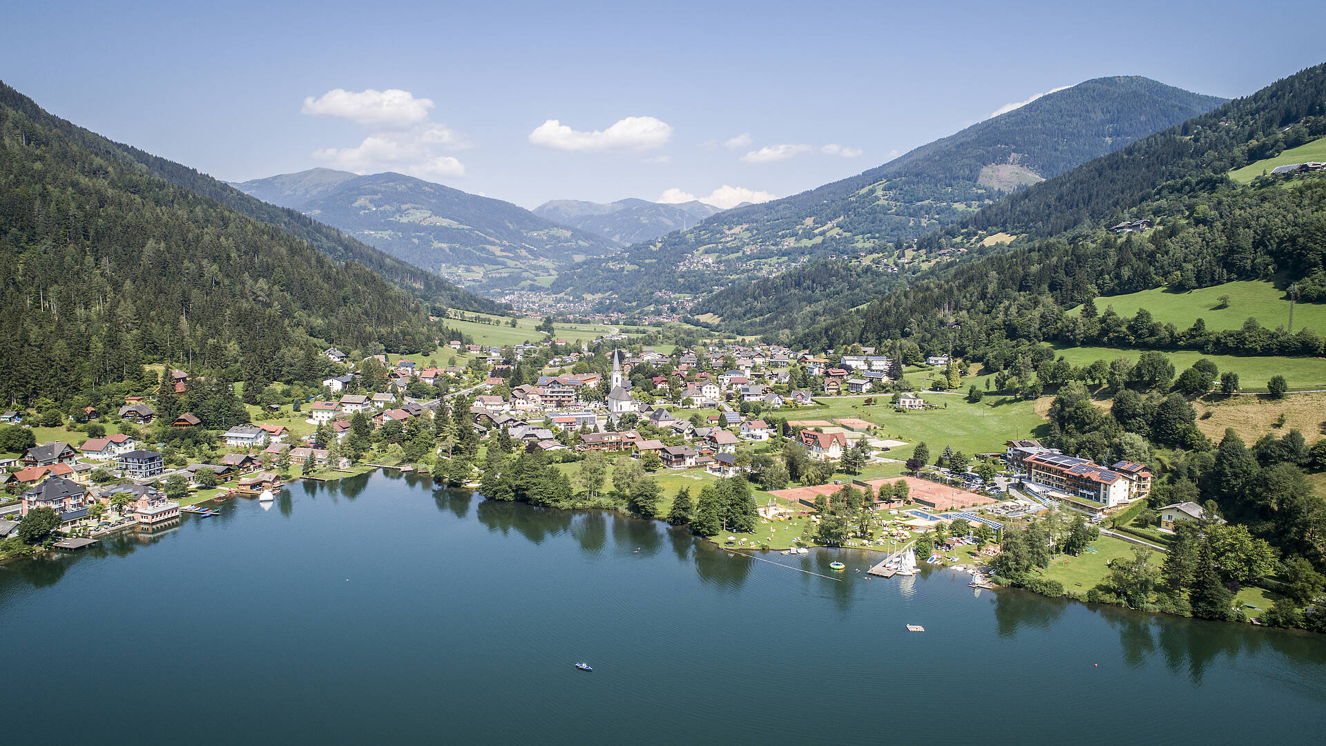 Der Brennsee garantiert Badevergnügen pur © BRM Gert PerauerFeld am See © BRM Gert Perauer