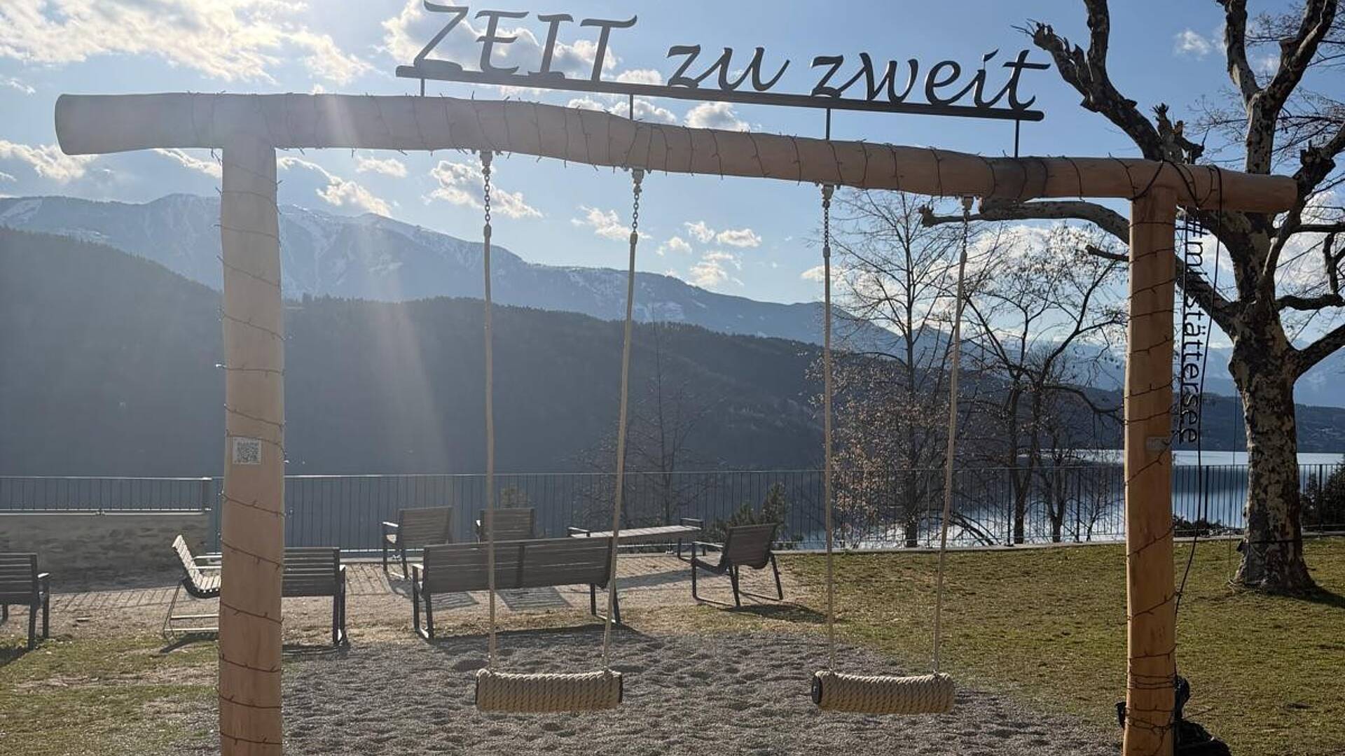 Panoramaschaukel für die ZEIT zu zweit im Barbara Egger Park in Millstatt am See