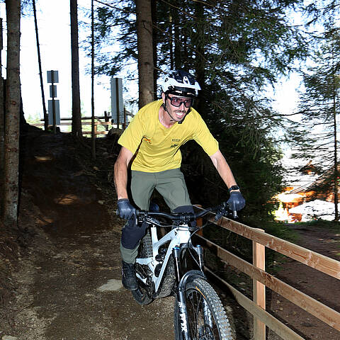 Erster gemeinsamer Ride auf den neu eröffneten Marco Schwarz Trails in Bad Kleinkirchheim.