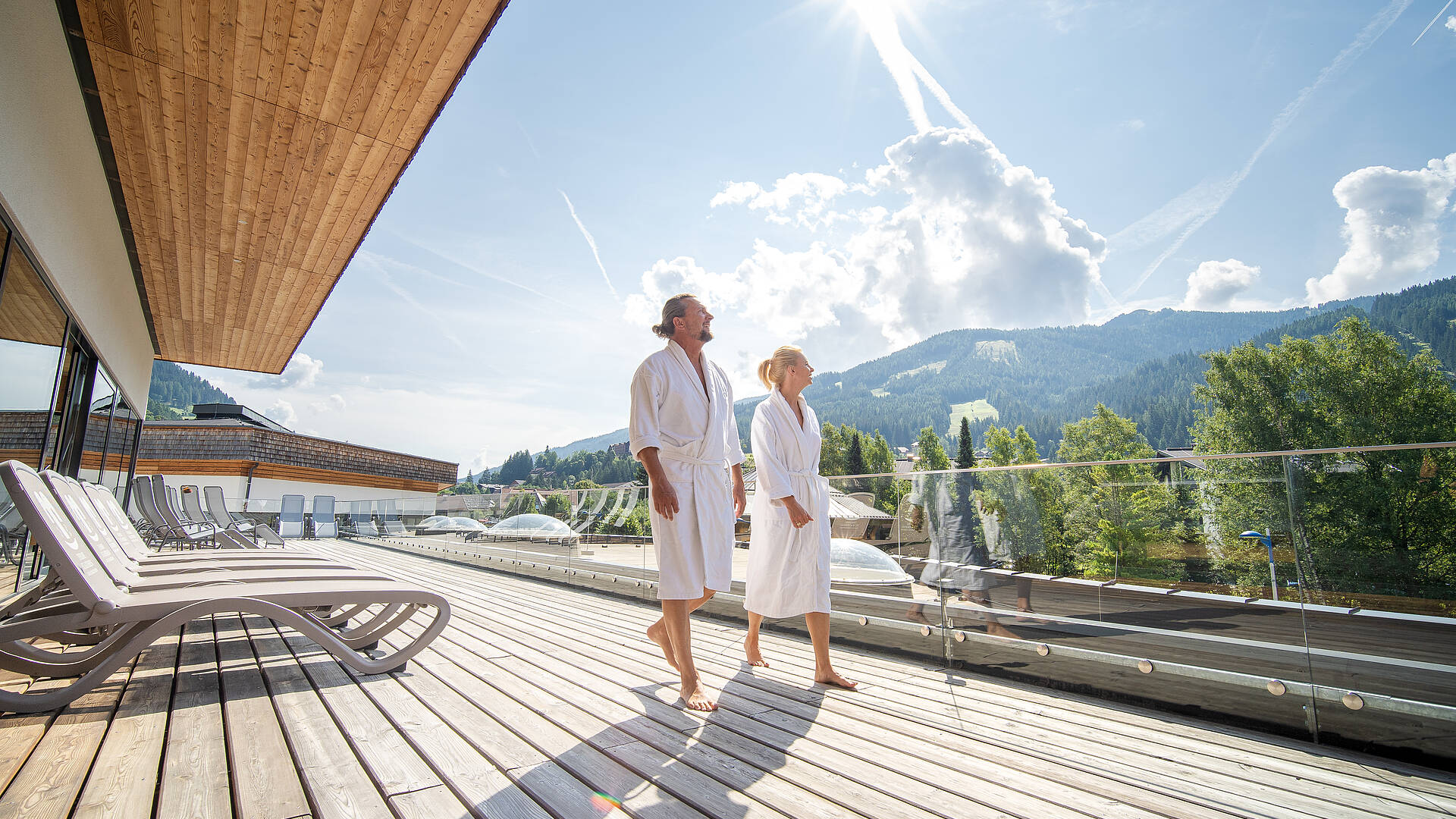 Die vielfältigen Wellness-Angebote der Therme St. Kathrein, von Massagen bis hin zu Beauty-Behandlungen © Mathias Prägant