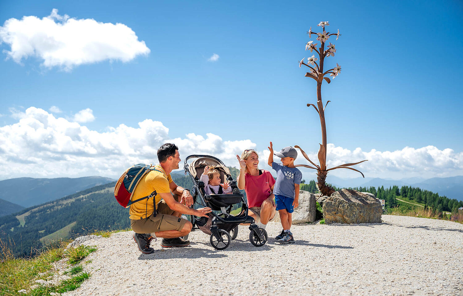 Familienwanderungen mit Kinderwagen in den Nockbergen © Michael Stabentheiner_MBN Tourismus