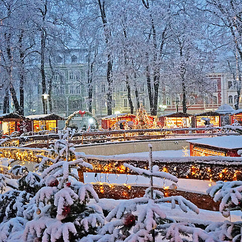 Verschneiter Adventmarkt Spittal/Drau 