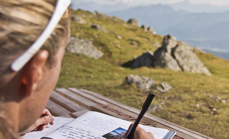 Bücher am Weg der Liebe © Franz Gerdl_MBN Tourismus