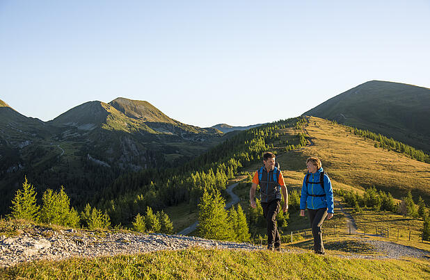 Wandern bis zu den Spitzen des Berges © Franz Gerdl