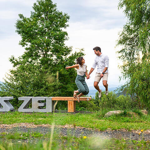 Freude in der AusZEIT ZEITplatz Natur Gut Lassen ©Christoph Rossmann_MBN Tourismus