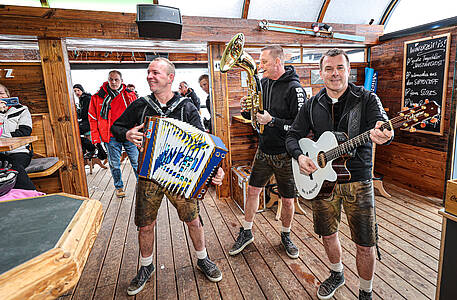 Für Musi-Stimmung sorgen: BERGLAND POWER