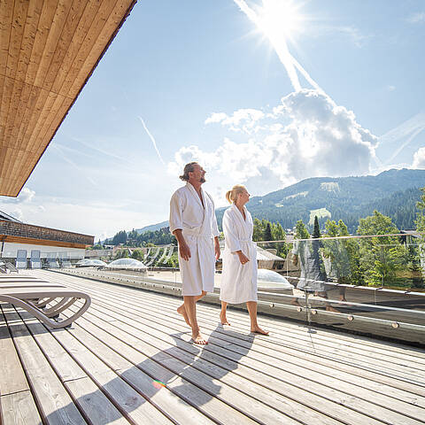 Ein erholsamer Tag in der Sauna der Wellness Therme St. Kathrein, umgeben von einer friedlichen Atmosphäre © Mathias Prägant_MBN Tourismus