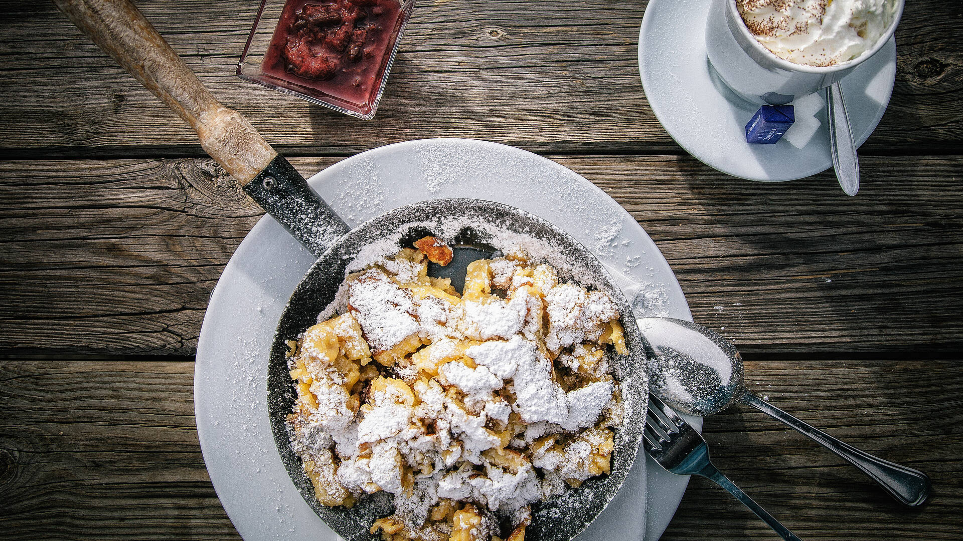 Traditioneller Kaiserschmarren als Stärkung © Mathias Prägant_MBN Tourismus