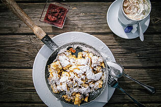Traditioneller Kaiserschmarren als Stärkung © Mathias Prägant_MBN Tourismus
