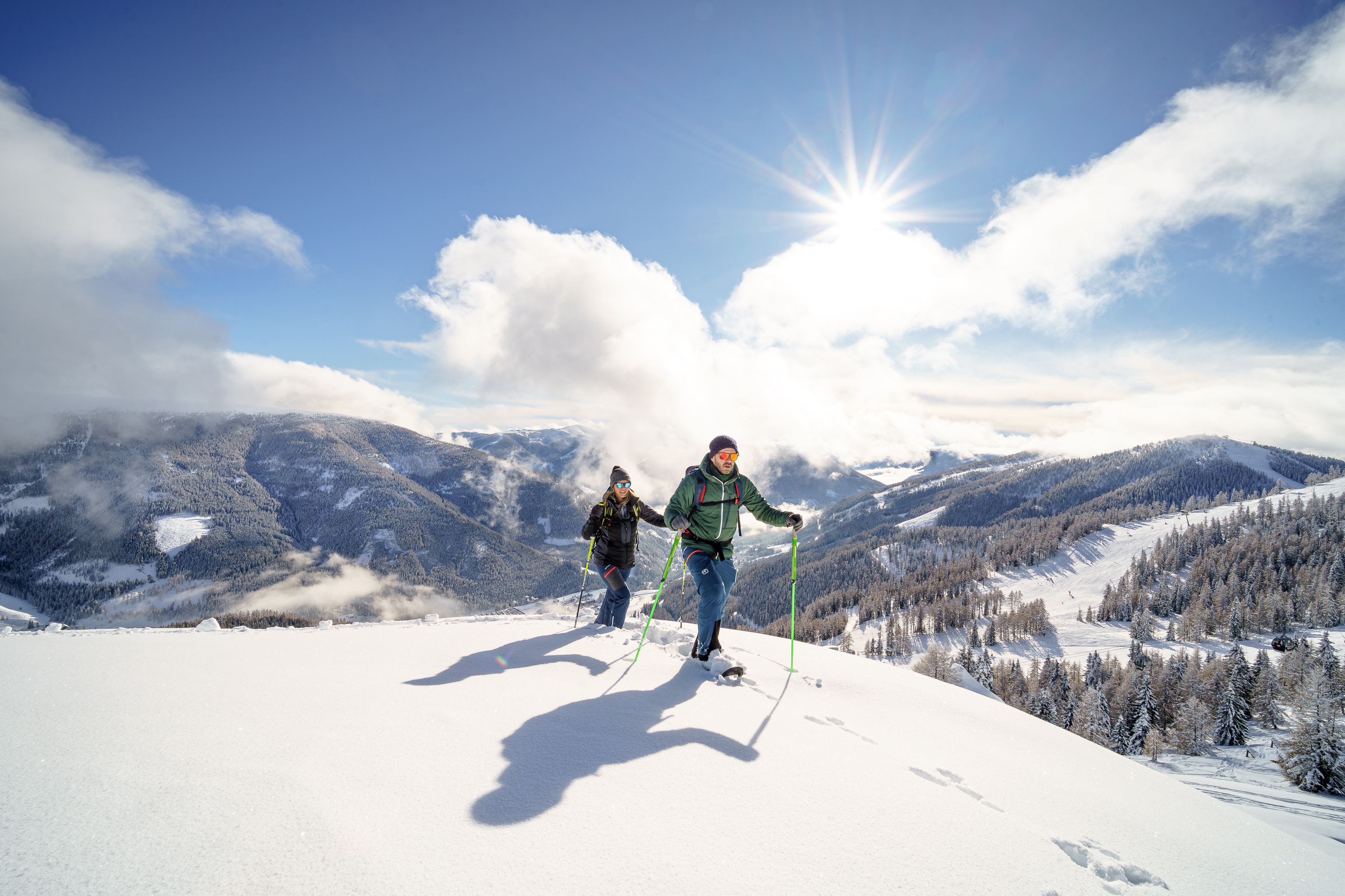 Schneeschuhwandern in Österreich © Mathias_Praegant_MBN Tourismus