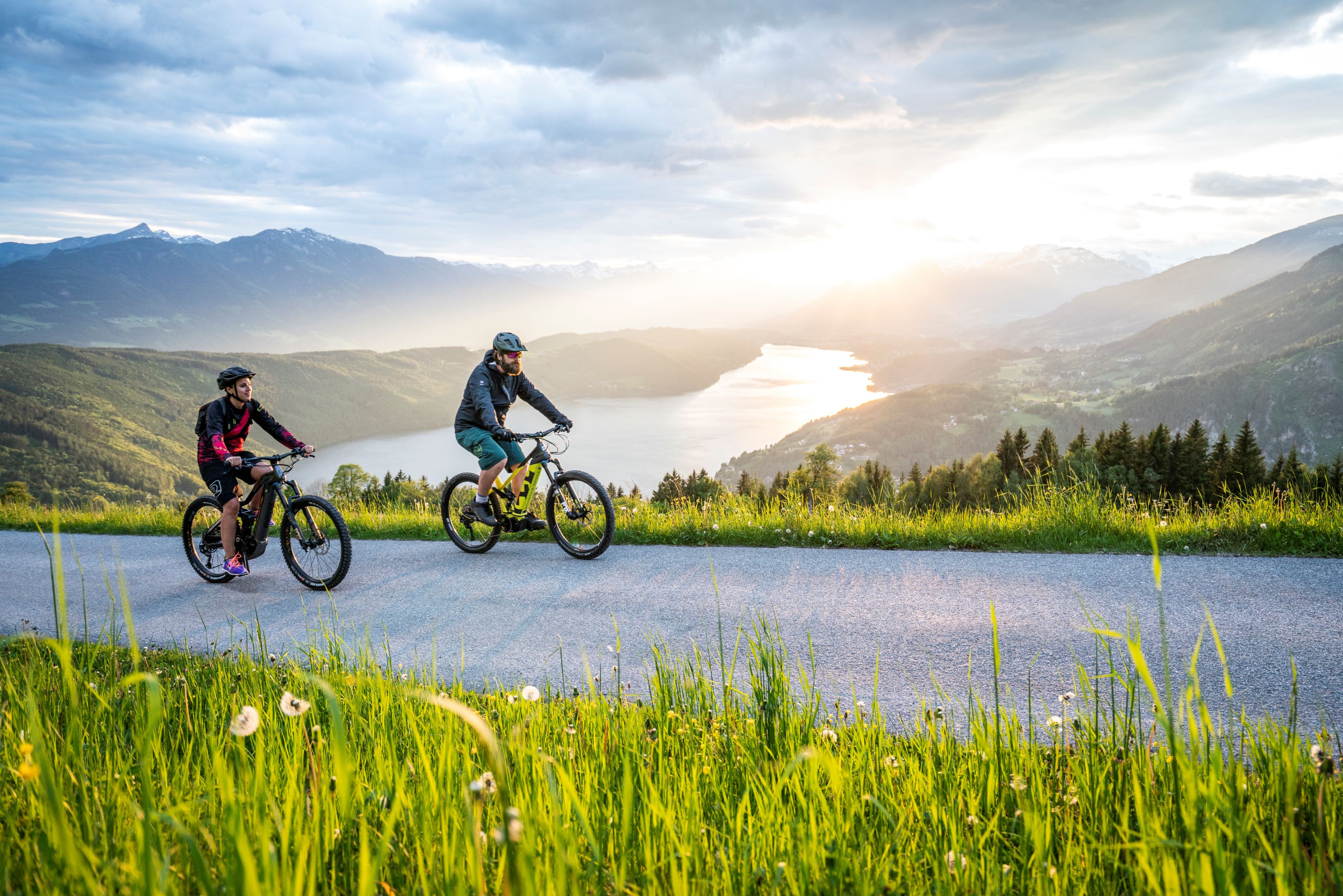Radfahren zum Sterennbalkon über dem Millstättersee © Gert_Perauer_MBN Tourismusa